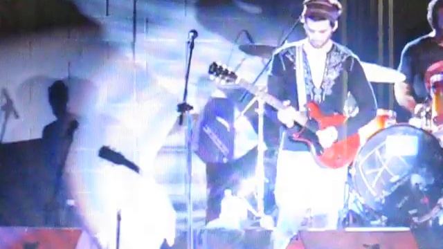 Doyle Bramhall performing Time at the Great Wall of China смотреть онлайн