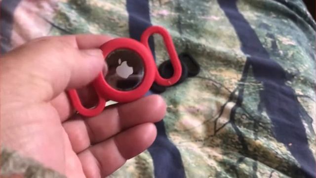 Review of @apple tag holder I use for cats. Will review tag for tracking next! Link in description смотреть онлайн