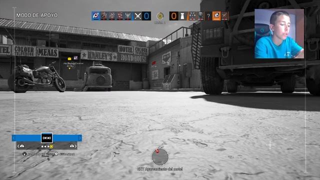 Dos macos jugando Rainbow six siegue. Rankeds смотреть онлайн