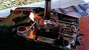 Как заменить сцепление в бензопиле? Clutch Puller | How to Replace a Chainsaw Clutch?