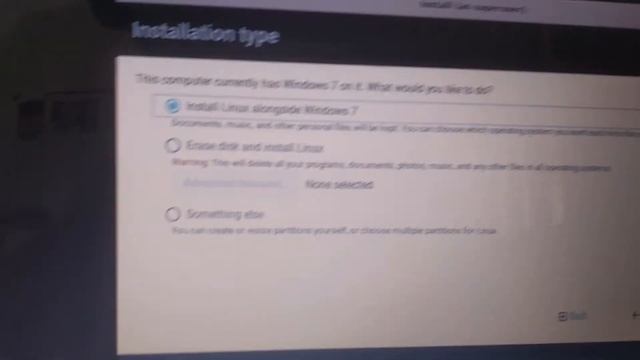 Instalando LINUX LITE em notebook velho - ABRIL 2021 смотреть онлайн