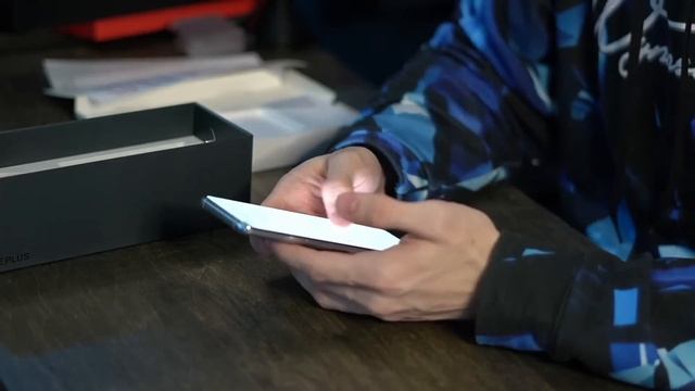 Unboxing the BEST NEW PHONE for PUBG MOBILE (OnePlus 9 Pro) смотреть онлайн