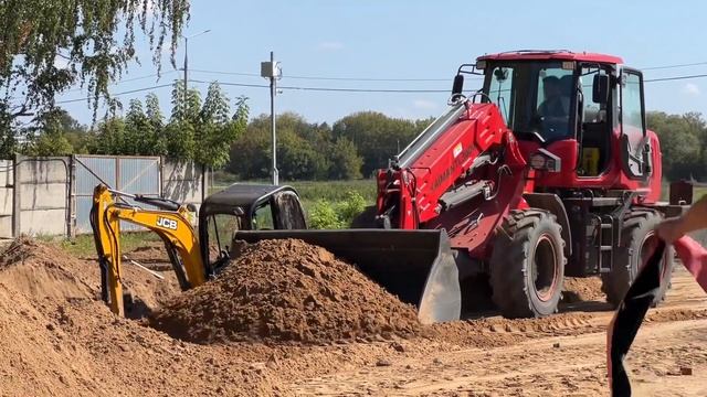 Применение телескопического погрузчика Kaiman TL3000 и экскаватора-погрузчика Kaiman 4RXL смотреть онлайн