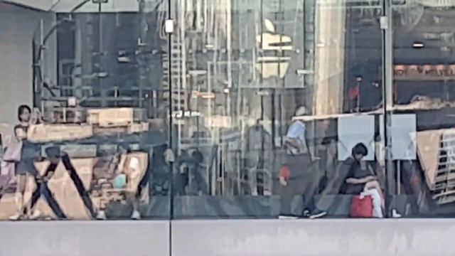 Apple Iphone 11 pro presentation Hong Kong (from outside) смотреть онлайн