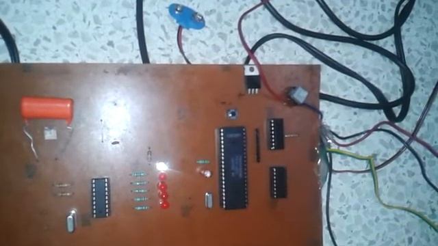 Mobile Controlled Land Rover and Servliance System part-1 смотреть онлайн
