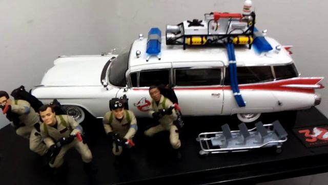 1/18 Cadillac Ecto-1 com figuras edição especial comemorativa 30 anos Hot Wheels смотреть онлайн