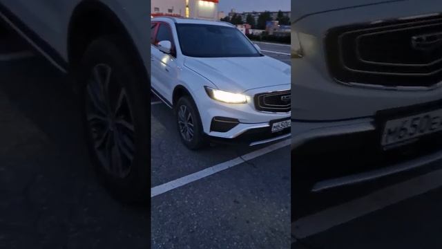 честный отзыв Geely Atlas Pro 2024 год