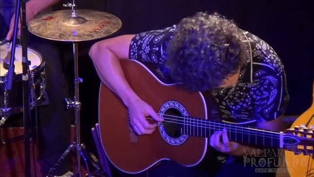 Bruno Riveros Jazz Trío смотреть онлайн