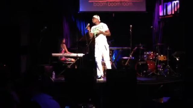 Amui Ptah live "Is This The Way Love Goes" at Drom смотреть онлайн