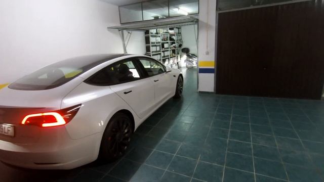 4K Tesla Model 3 Performance 2021 || Smart Summon || Tesla of Portugal смотреть онлайн