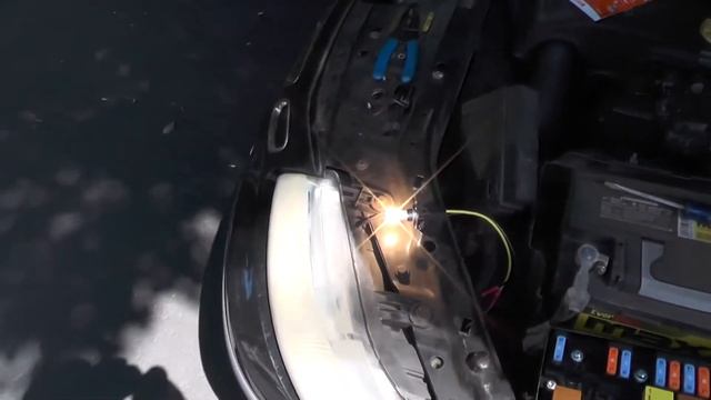 2005 Saab 9-3 Linear Headlight Wiring Repair смотреть онлайн