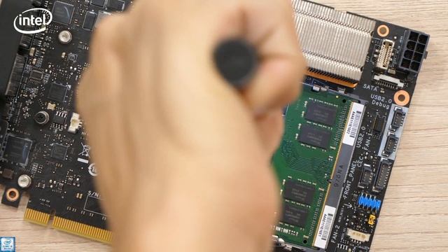 คอมจิ๋ว Intel Ghost Canyon จัดเต็ม i9 9980HKอัพเกรดเลือกสเปคเองได้ เล็กแต่ทรงประสิทธิภาพ смотреть онлайн