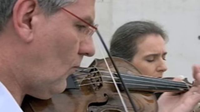 Telemann: Viola Concerto In G, TWV 51/G9 - 2. Allegro смотреть онлайн