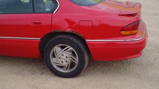 1995 Pontiac Bonneville смотреть онлайн