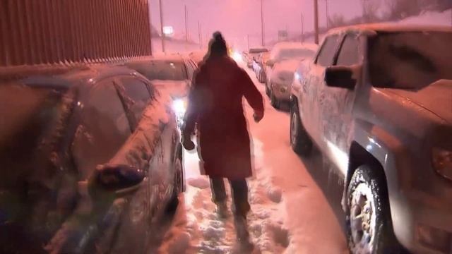 Drivers stuck on Montreal highway 13 for hours смотреть онлайн