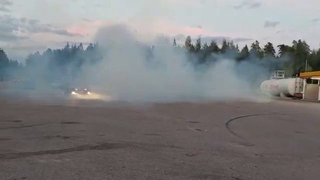 Pontiac GTA Trans Am Burnout 2021 смотреть онлайн