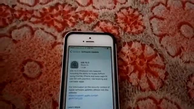 iPHONE 5S SHOULD YOU UPGRADE TO 10.3 ? смотреть онлайн