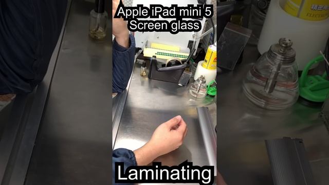 Apple iPad mini 5 screen glass replacement laminating смотреть онлайн