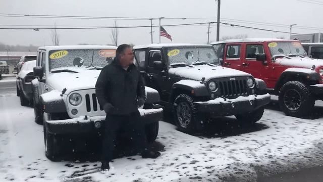 Big red Jeep Wrangler смотреть онлайн