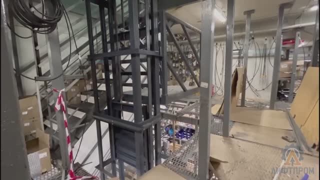 Консольный грузовой подъемник с цепным приводом смотреть онлайн