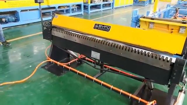 pneumatic TDF sheet folding bending machine from Nanjing Byfo Machinery Co., Ltd смотреть онлайн
