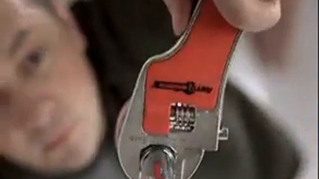 Black & Decker Auto Wrench www.alcatools.co.uk смотреть онлайн