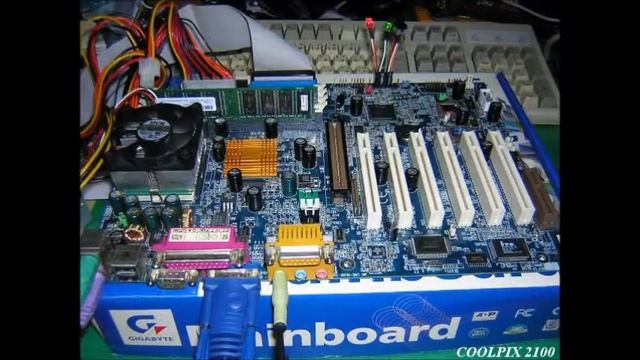 頑張って最後の好奇心を満足 CREATIVE CT5880の音です(^^; смотреть онлайн