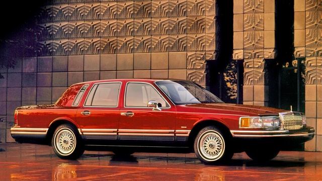 Lincoln Town Car 1989–1997 смотреть онлайн