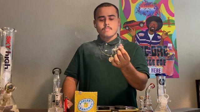 APPLES AND BANANAS, VIBES PAPERS, & THE CAVE SMOKE SHOP смотреть онлайн