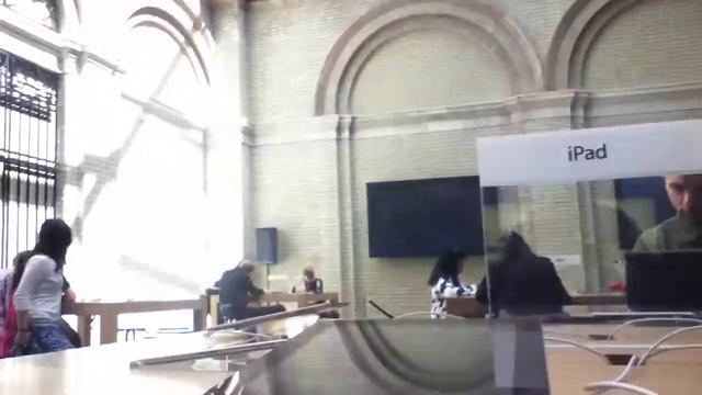 Apple Store (London, Covent Garden) смотреть онлайн