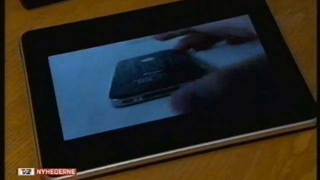 TV2 indslag om en tabt iPhone 4 prototype смотреть онлайн