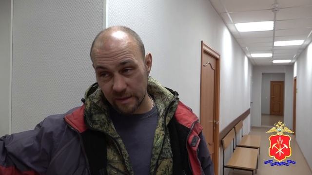 В Прокопьевске полицейские задержали работника СТО, который в состоянии опьянения угнал автомобиль смотреть онлайн