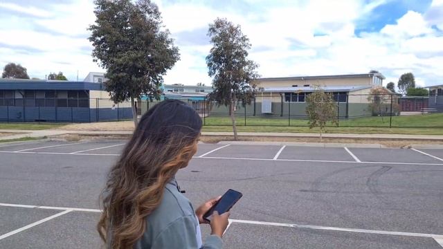 Tesla Summon in Australia - Go to Target | Could it go wrong? Let's find out. смотреть онлайн