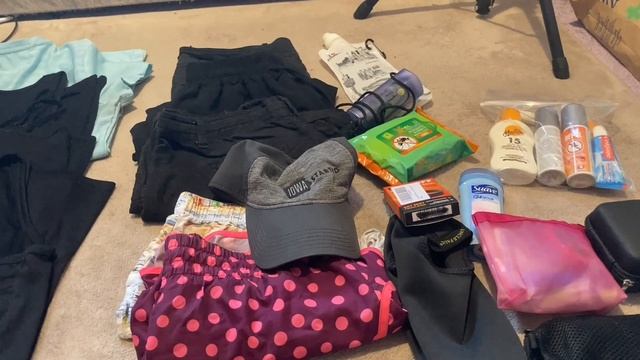 Pack With Me | How To Pack For A 2 Week Trip With 1 Under-seat Carry-on Bag смотреть онлайн