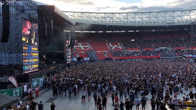 Guns N Roses / Welcome To The Jungle inkl. Link Wray's "Rumble" intro (FULL) / Vienna 13.07.2022 смотреть онлайн