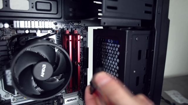 How To Build A $550 Gaming PC w/ Overclocking! смотреть онлайн