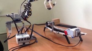 Робот-конвейер из Lego MINDSTORMS EV3