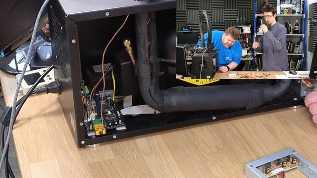 PART 1: Super light weight "Ghost Spectre" Windows - Two Guys Talk Tech #117 смотреть онлайн