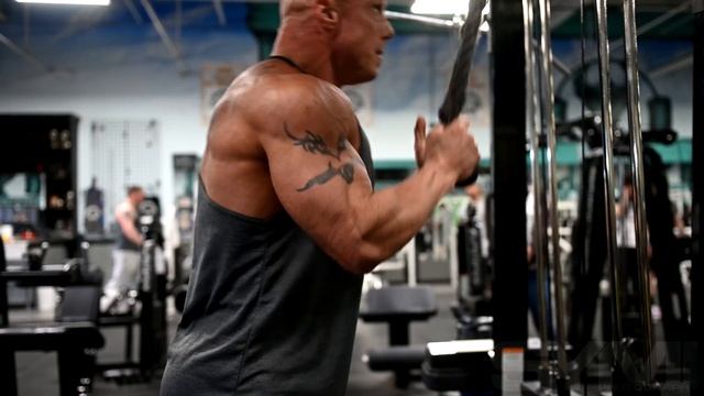 Bodybuilder Buddy Butcher Training After Winning The John Simmons Bodybuilding Championship. смотреть онлайн