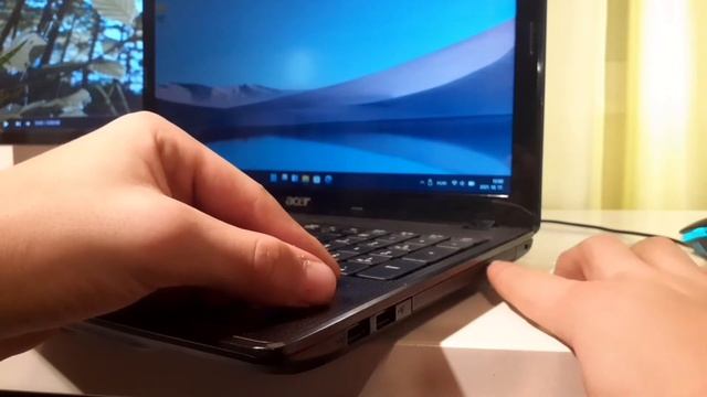 40 000Ft-os laptop! Acer Aspire 5742 смотреть онлайн