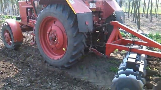 Mtz 82 rögtörős tárcsa simítóval смотреть онлайн