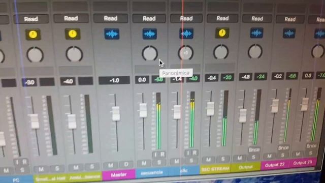 🎧 Logic Pro X MEZCLA EN VIVO usando consola digital como interface, te enseño como lo hago yo смотреть онлайн