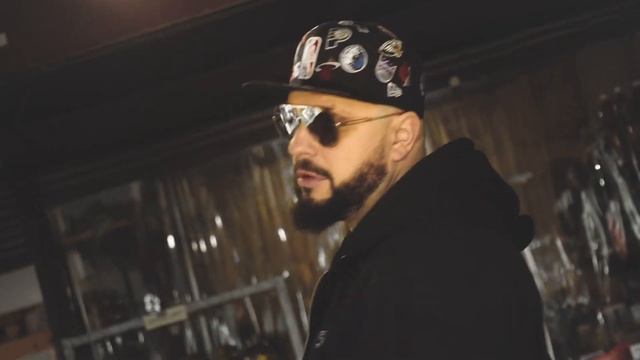 GUNS - AMG (Official Video, 2023) смотреть онлайн