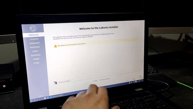 Instaluję linuksa🐧 LUBUNTU na starym laptopie💻 смотреть онлайн