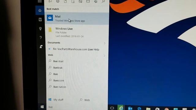 Windows 10 - add or remove apps on your Taskbar смотреть онлайн