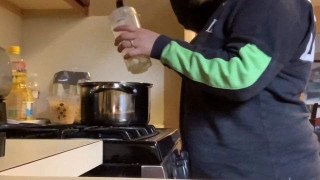 Super Easy Homemade Baby Food: Apple & Pear | BrisLife