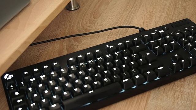 How to change background illumination on Logitech G610 without any software смотреть онлайн