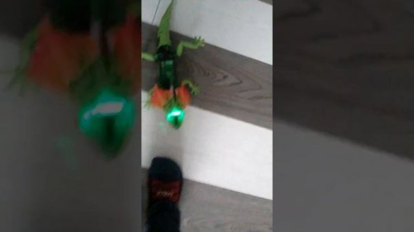 Робот ящерица из будущего от ND PLAY??!!