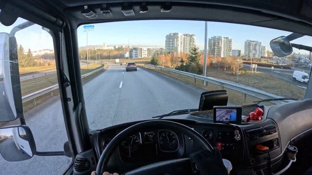 POV TRUCK DRIVING GO PRO 4K mercedes benz atego 1024 CITY DRIVING смотреть онлайн