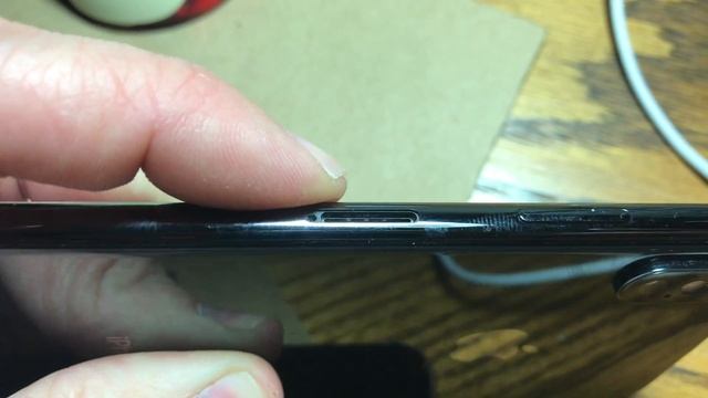 Water Damage Sticker Location iPhone XS X XS Max XR LIC смотреть онлайн